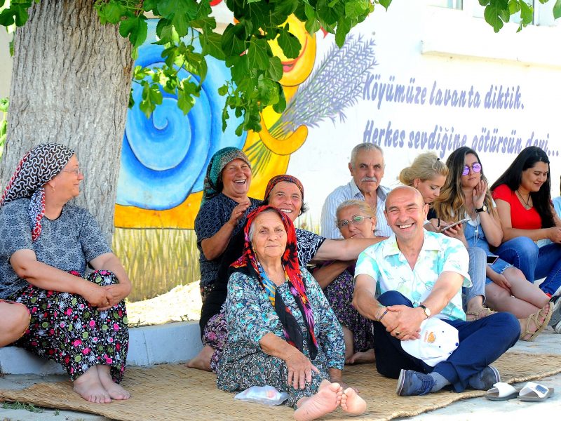 Seferihisar Belediyesi Turgut Köyünde “Lavanta Pazarı” Adıyla Düzenlediği Festivalde Binlerce Misafiri Konuk Etti