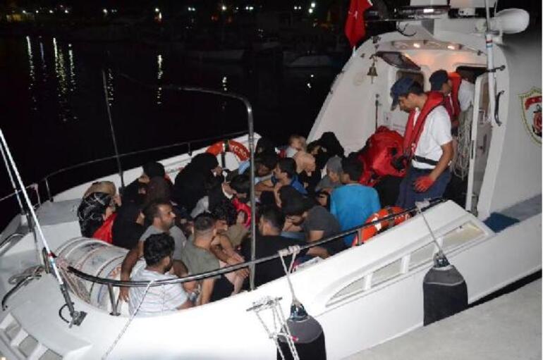 İzmir'in 3 ilçesinde 88 kaçak göçmen yakalandı