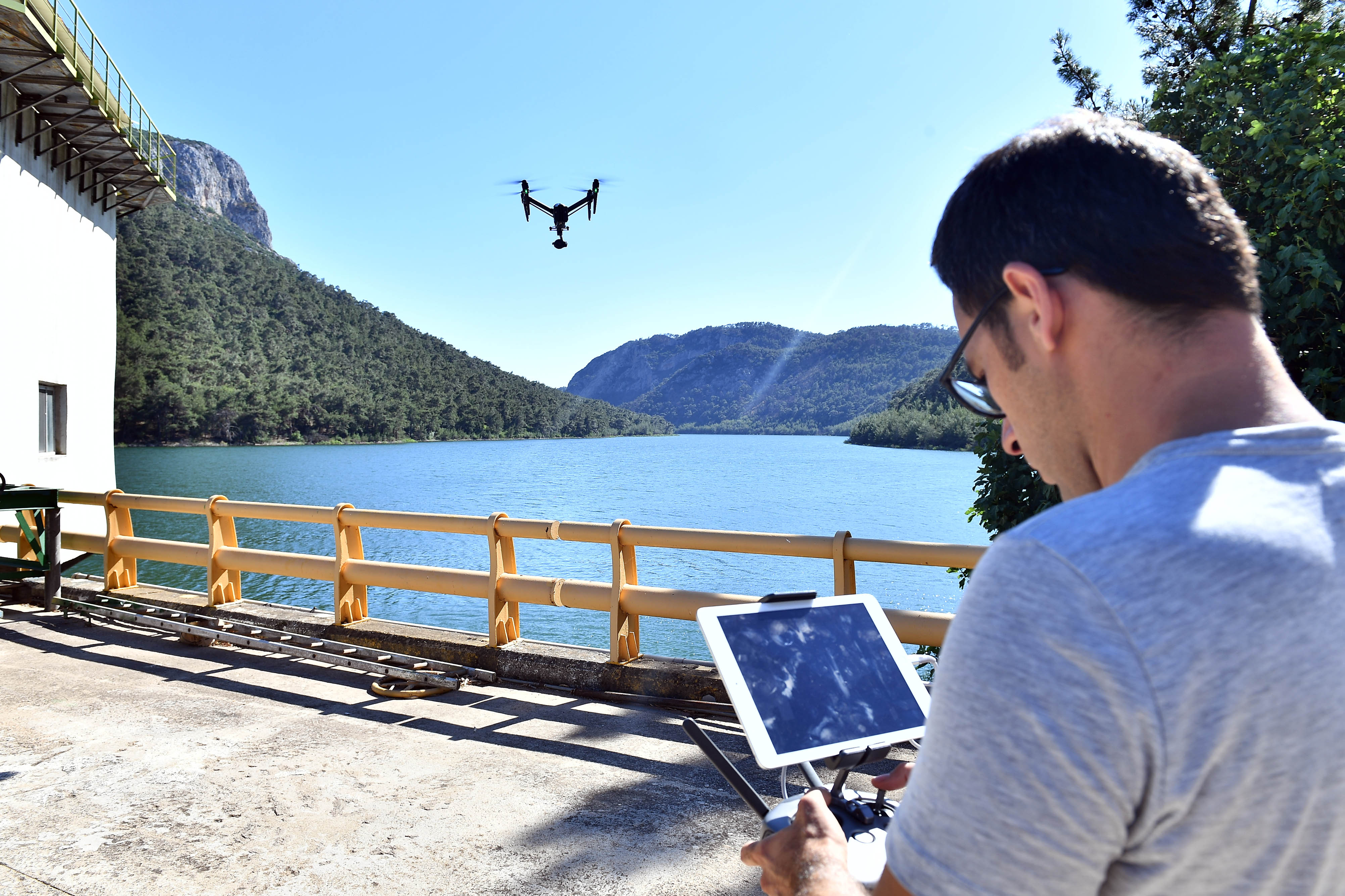 Barajlar drone ile koruma altında