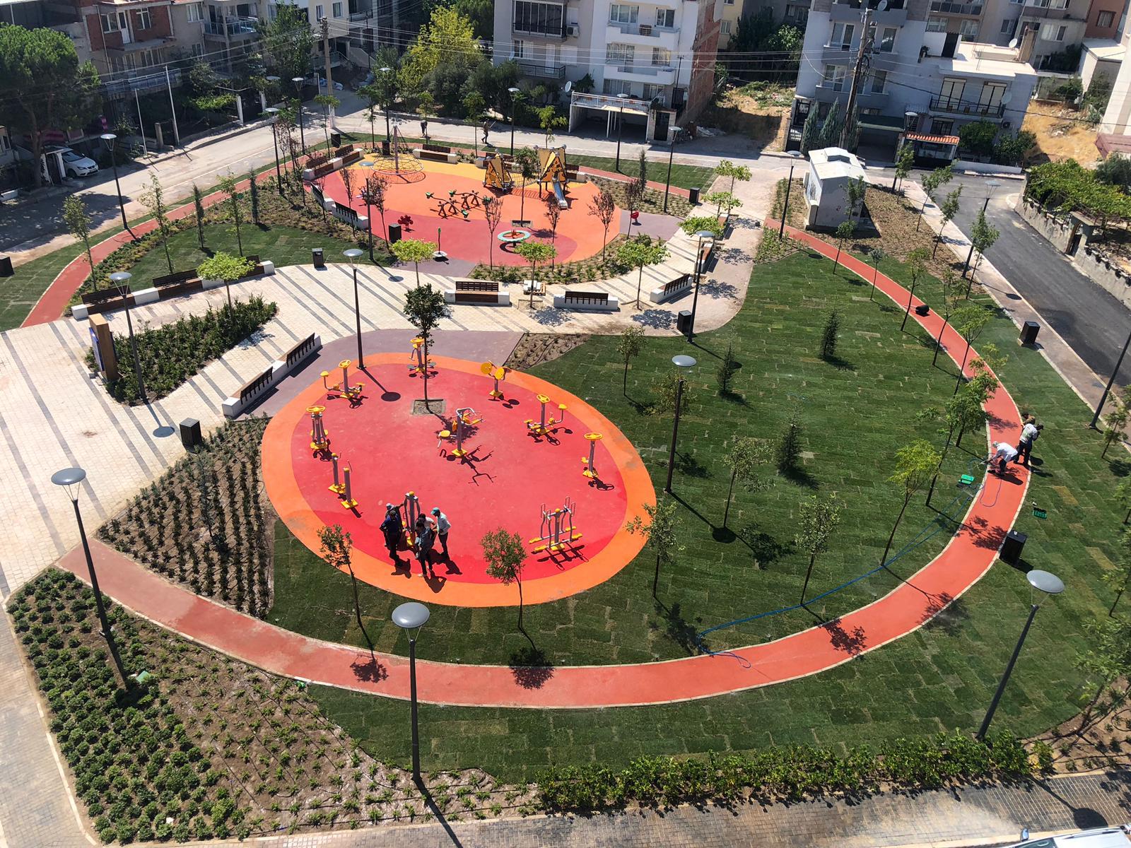 İzmir'e üç yeni park geldi