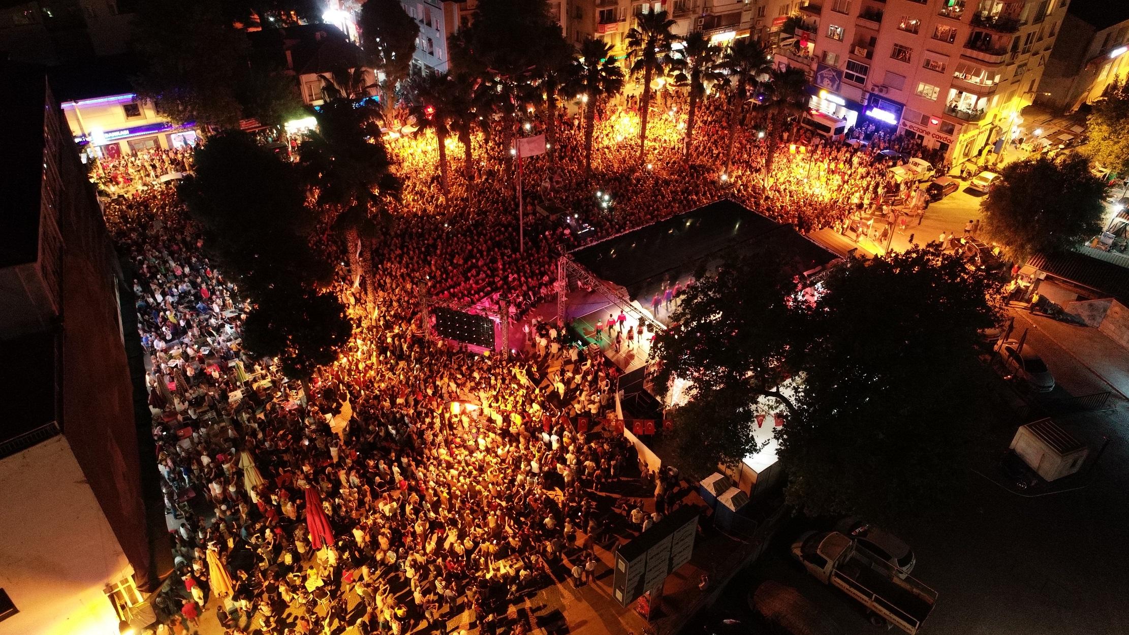 Dikili Festivaline Muhteşem Kapanış