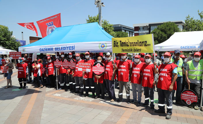 Gaziemir’de toplu sözleşmeye gecikmeli kutlama