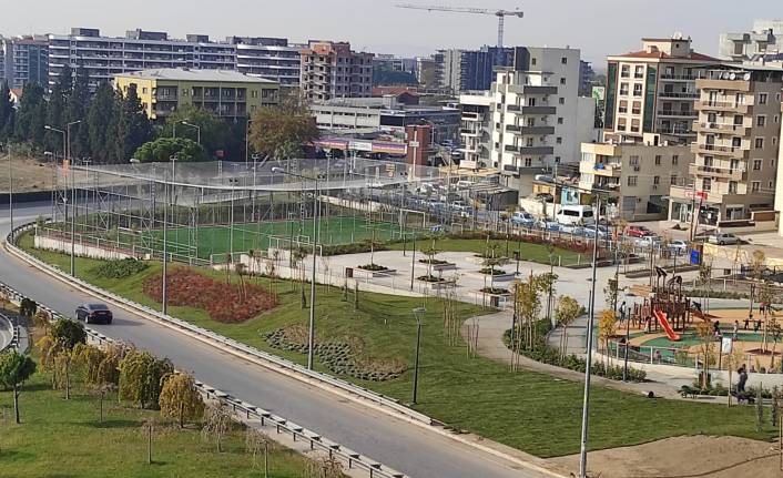 İzmir iki yeni yaşam alanı daha kazandı