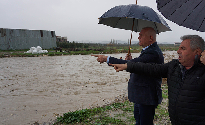 Kemalpaşa'da yağmur seferberliği